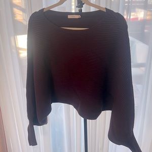 Weighted cropped sweater ✨